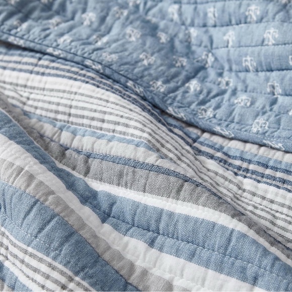 NWOT 🦋 Bedspread & 2 std. shams | Full/Queen - Picture 12 of 15